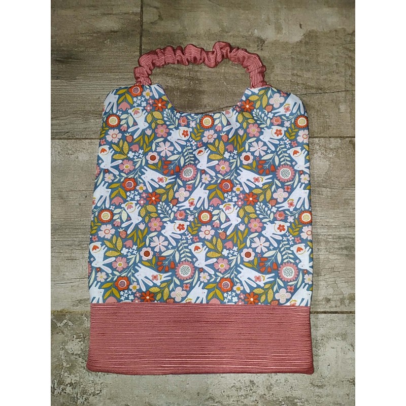 Bavoir maternelle lapin